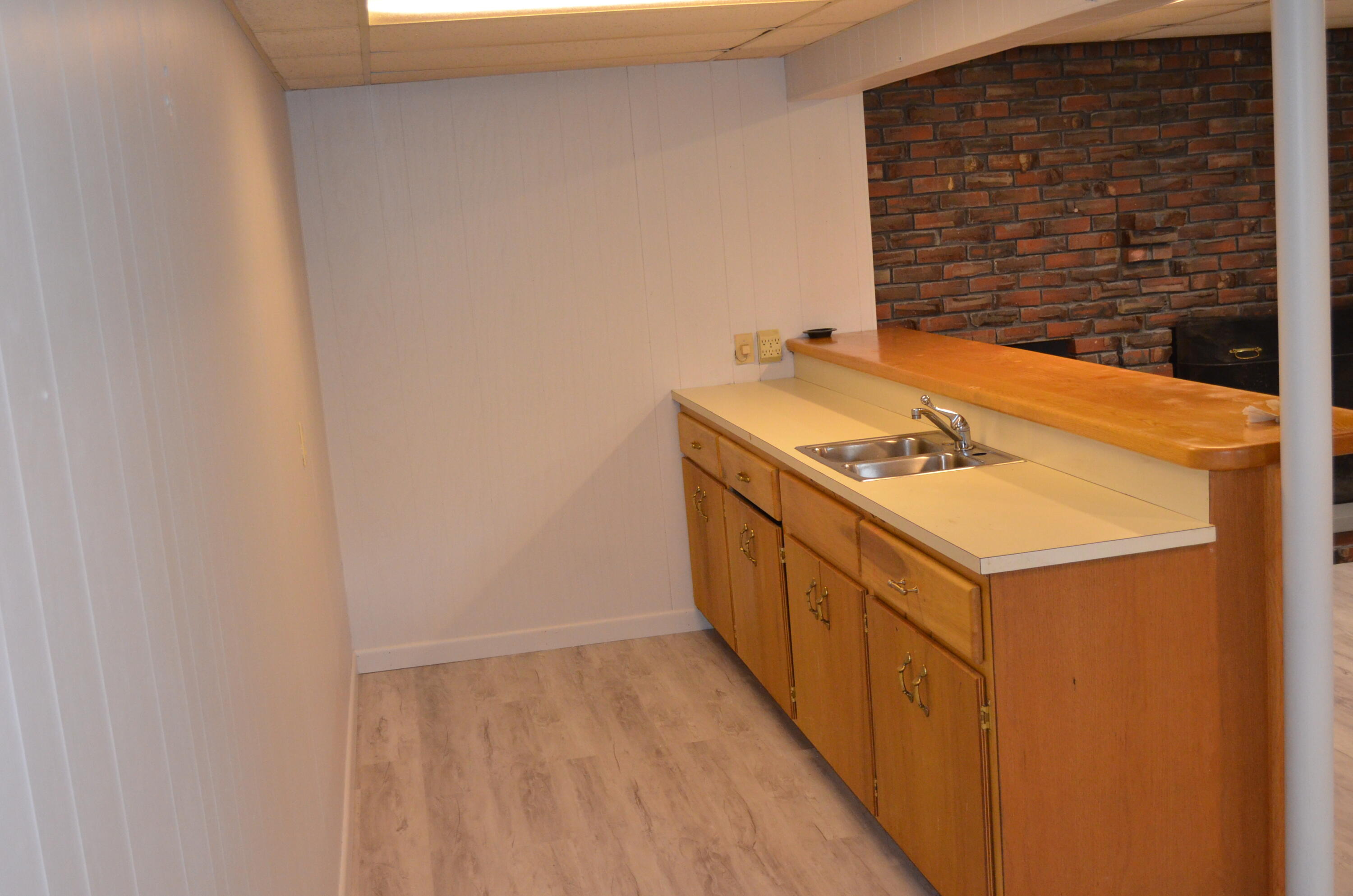 20 Ventura Street Lewiston, ME 04240 - Photo 15 of 39 DSC_0035