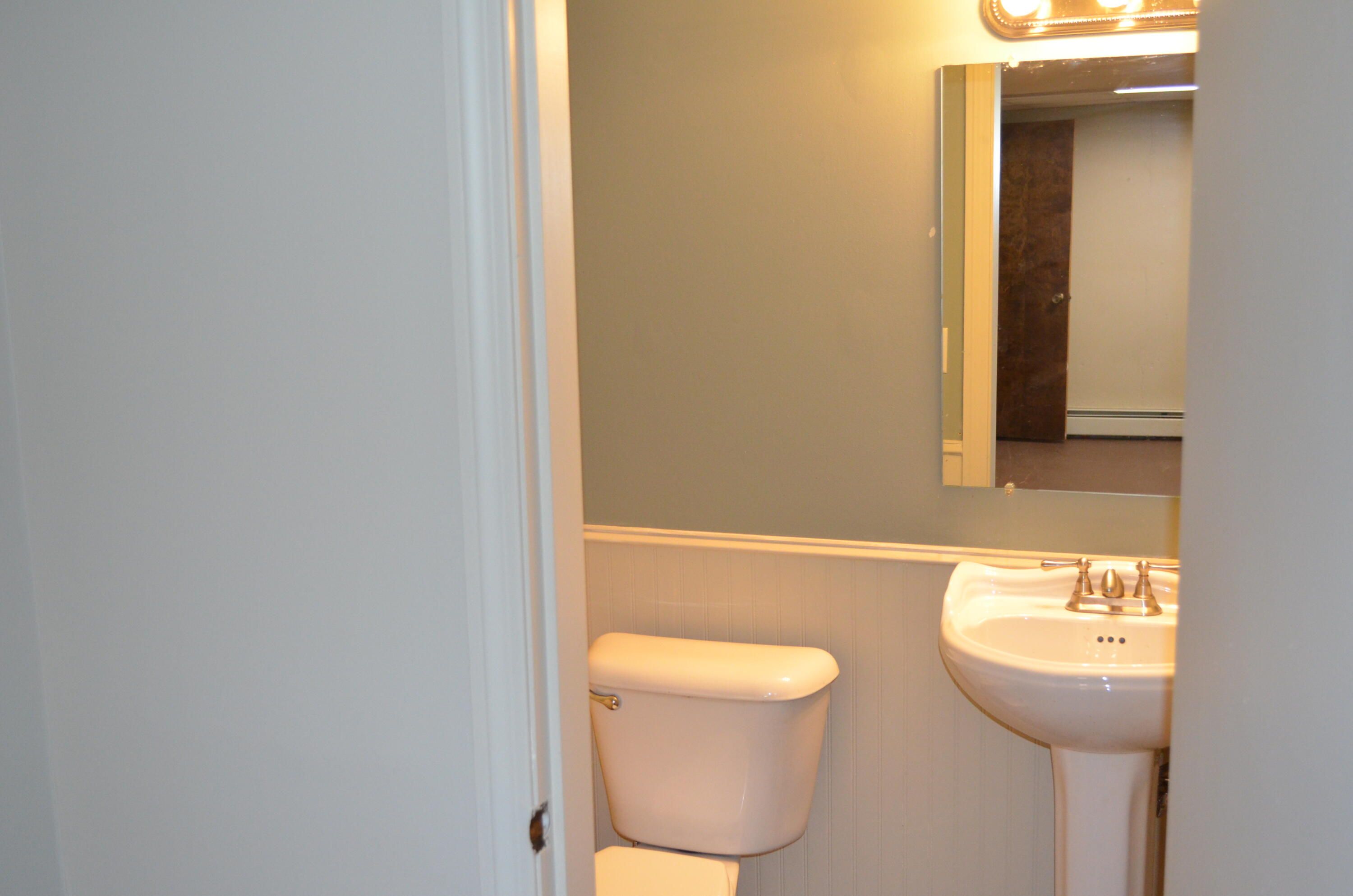 20 Ventura Street Lewiston, ME 04240 - Photo 19 of 39 DSC_0037