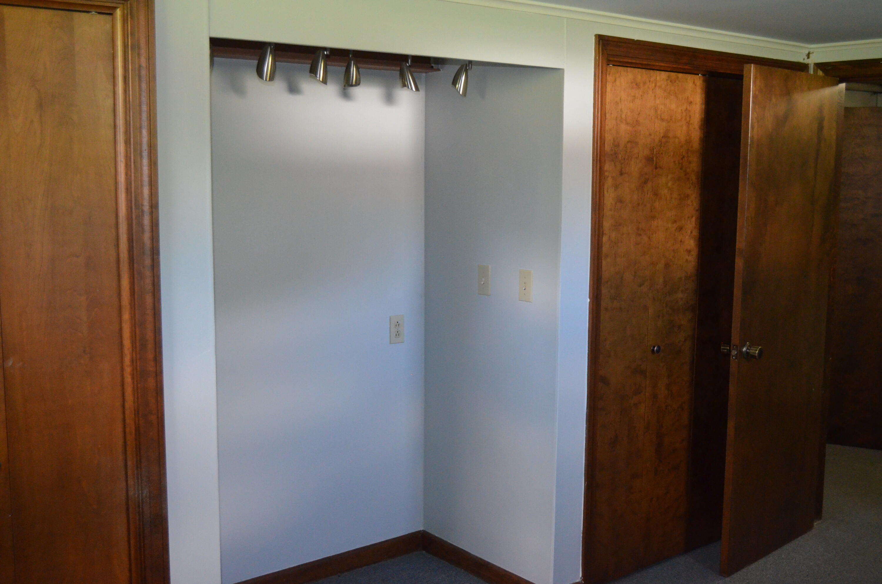 20 Ventura Street Lewiston, ME 04240 - Photo 21 of 39 DSC_0032