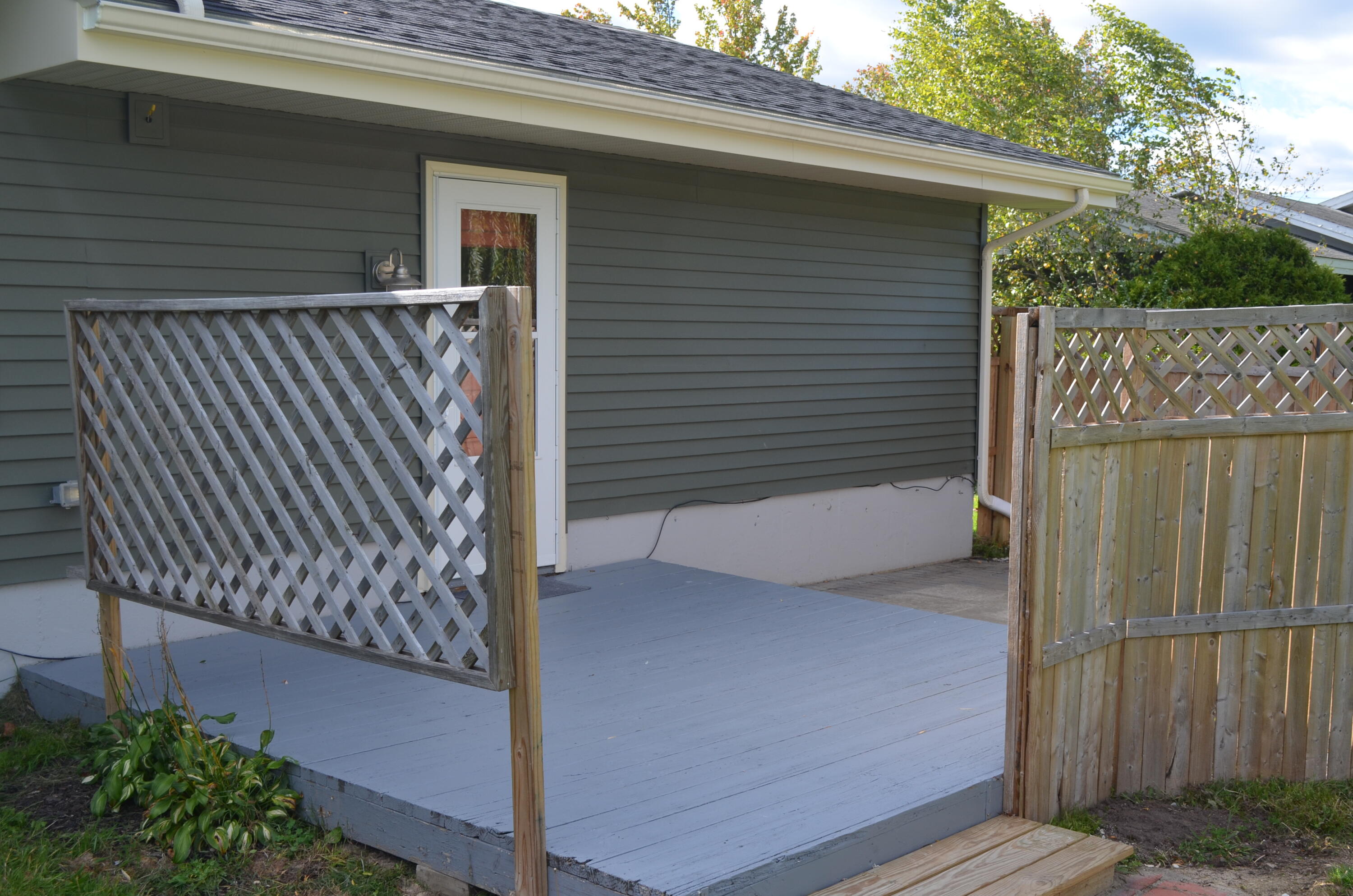 20 Ventura Street Lewiston, ME 04240 - Photo 5 of 39 DSC_0022