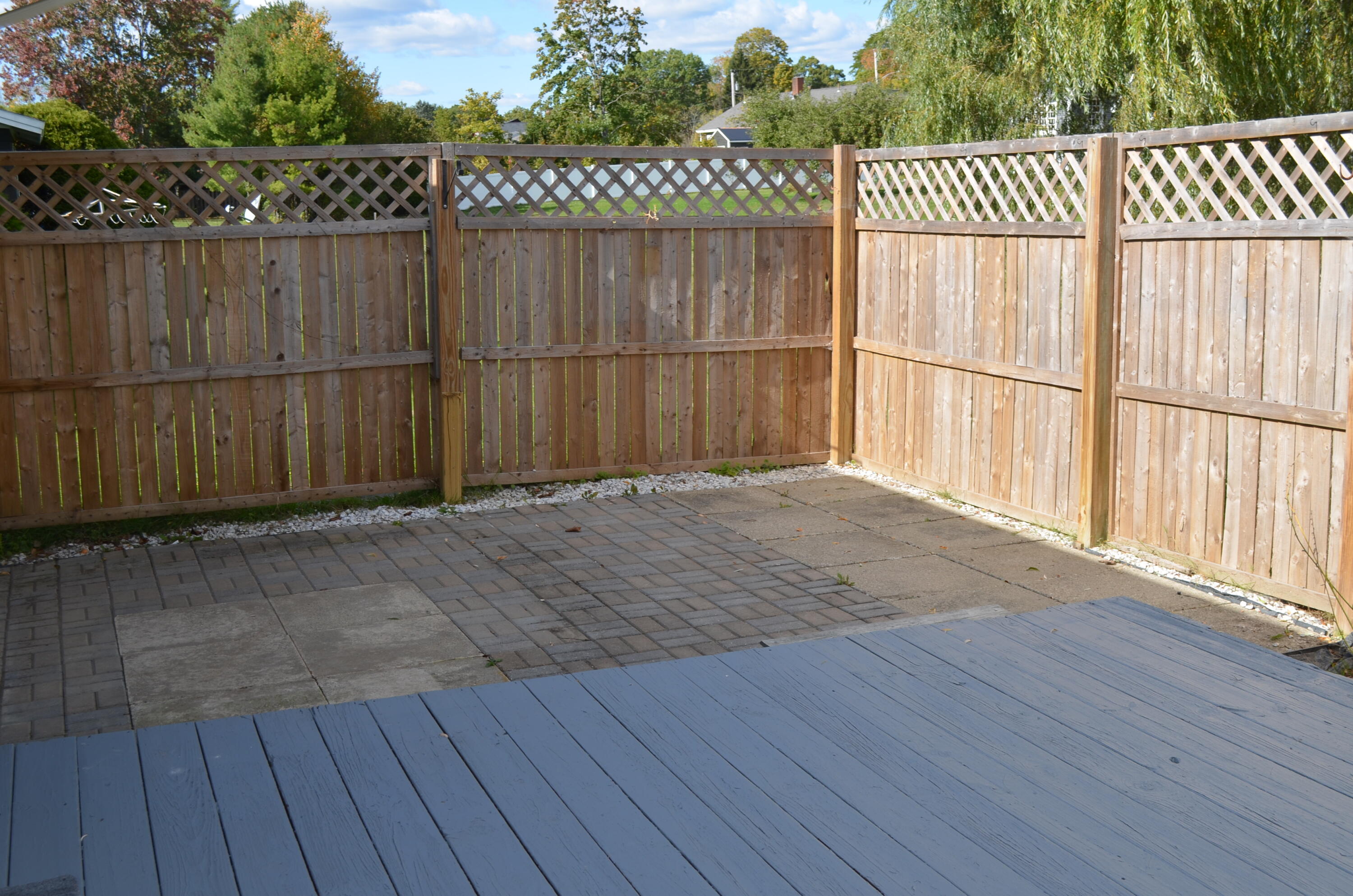 20 Ventura Street Lewiston, ME 04240 - Photo 6 of 39 DSC_0023