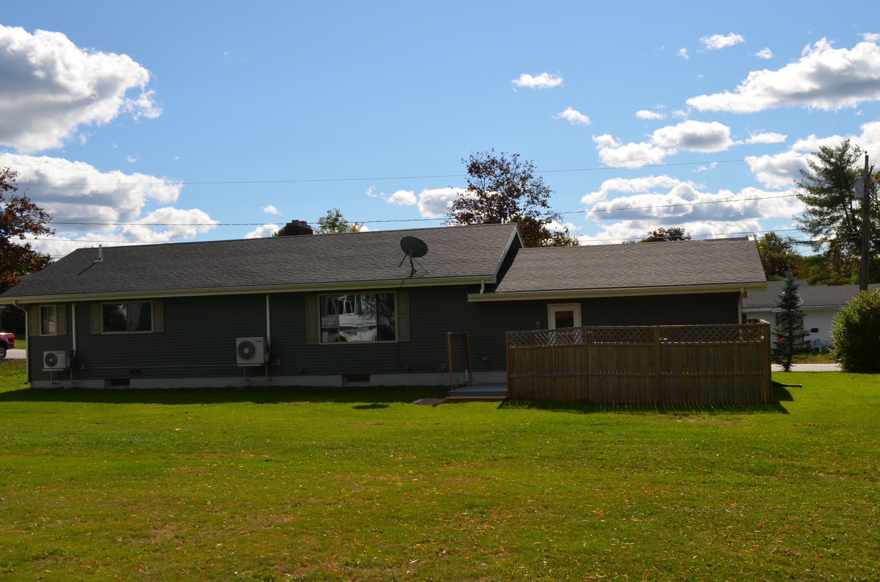 20 Ventura Street Lewiston, ME 04240 - Photo 7 of 39 DSC_0020