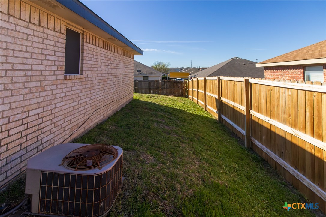 2708 Edgefield Street, Unit B Killeen, TX 76549 - Photo 27 of 29
