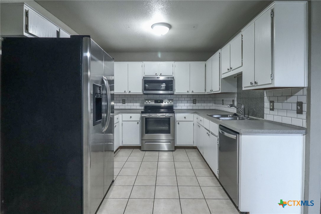 2708 Edgefield Street, Unit B Killeen, TX 76549 - Photo 10 of 29
