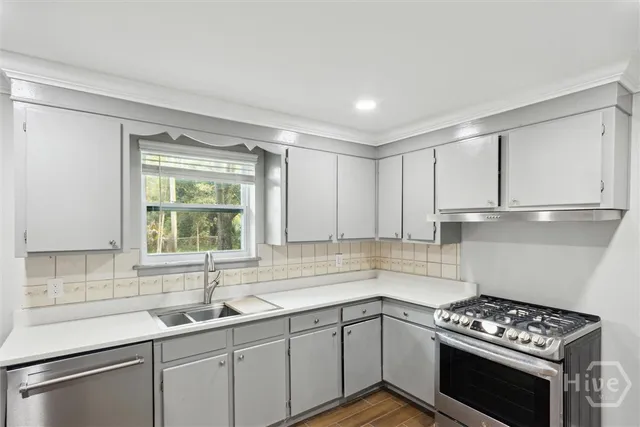 $1,800 | 2122 Biscayne Drive, Savannah, GA 31406