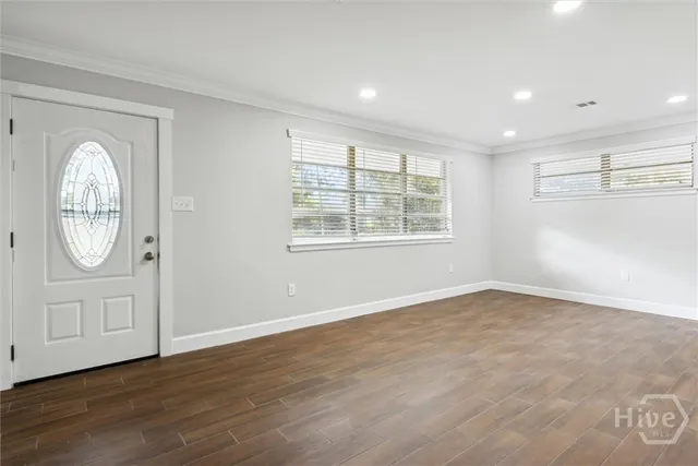 $1,800 | 2122 Biscayne Drive, Savannah, GA 31406