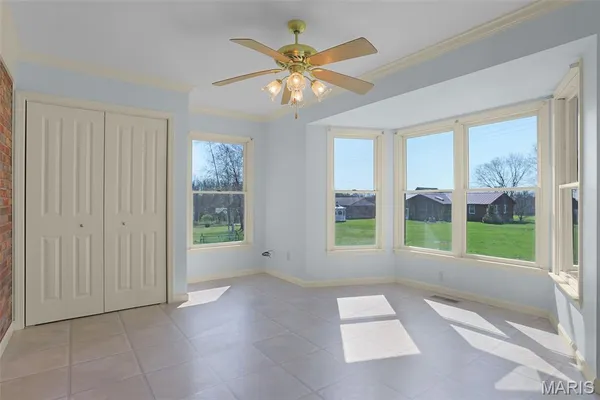 $289,900 | 9616 Highway 100, New Haven, MO 63068