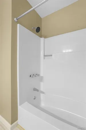 $289,900 | 9616 Highway 100, New Haven, MO 63068