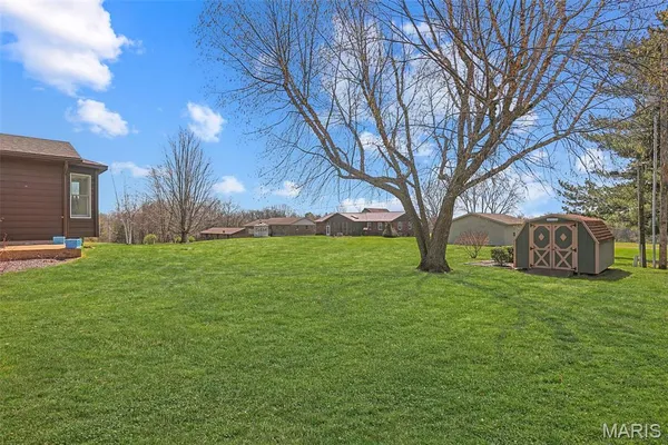 $289,900 | 9616 Highway 100, New Haven, MO 63068