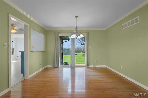 $289,900 | 9616 Highway 100, New Haven, MO 63068