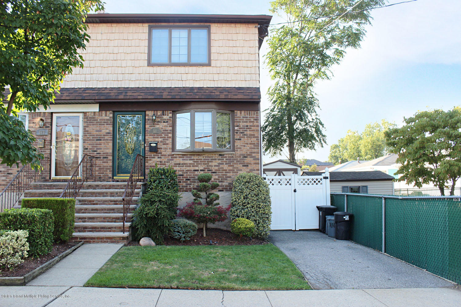 531 Riga Street Staten Island, NY 10306 - Photo 2 of 27 IMG_5235