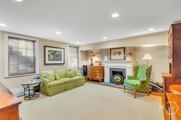$4,950,000 | 211 East Charlton Street, Savannah, GA 31401