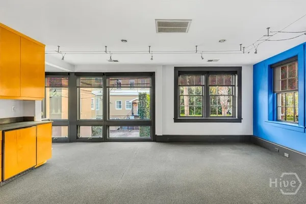 $4,950,000 | 211 East Charlton Street, Savannah, GA 31401