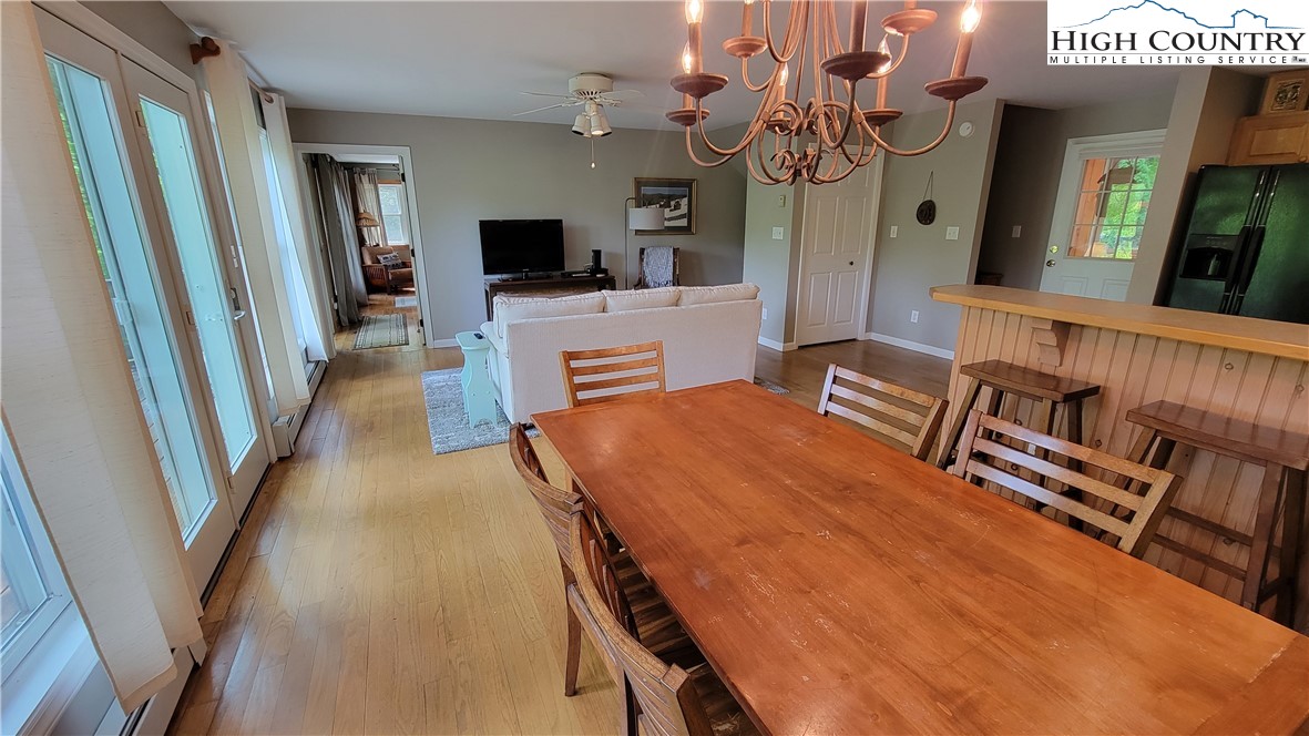 239 Wyndham Way Boone, NC 28607 - Photo 7 of 32 a very nice looking room with a large bed