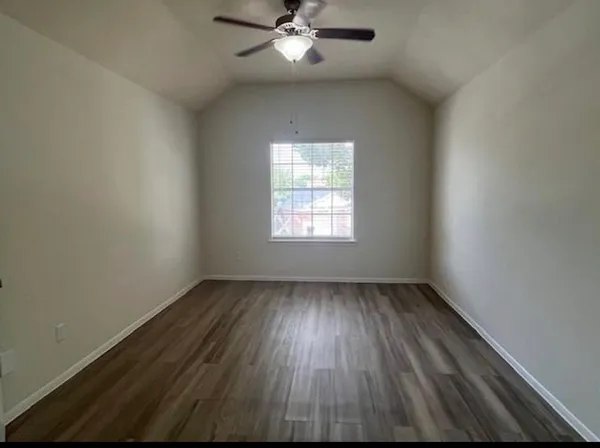 $1,200 | 7719 Sign Street, Unit B, Houston, TX 77489