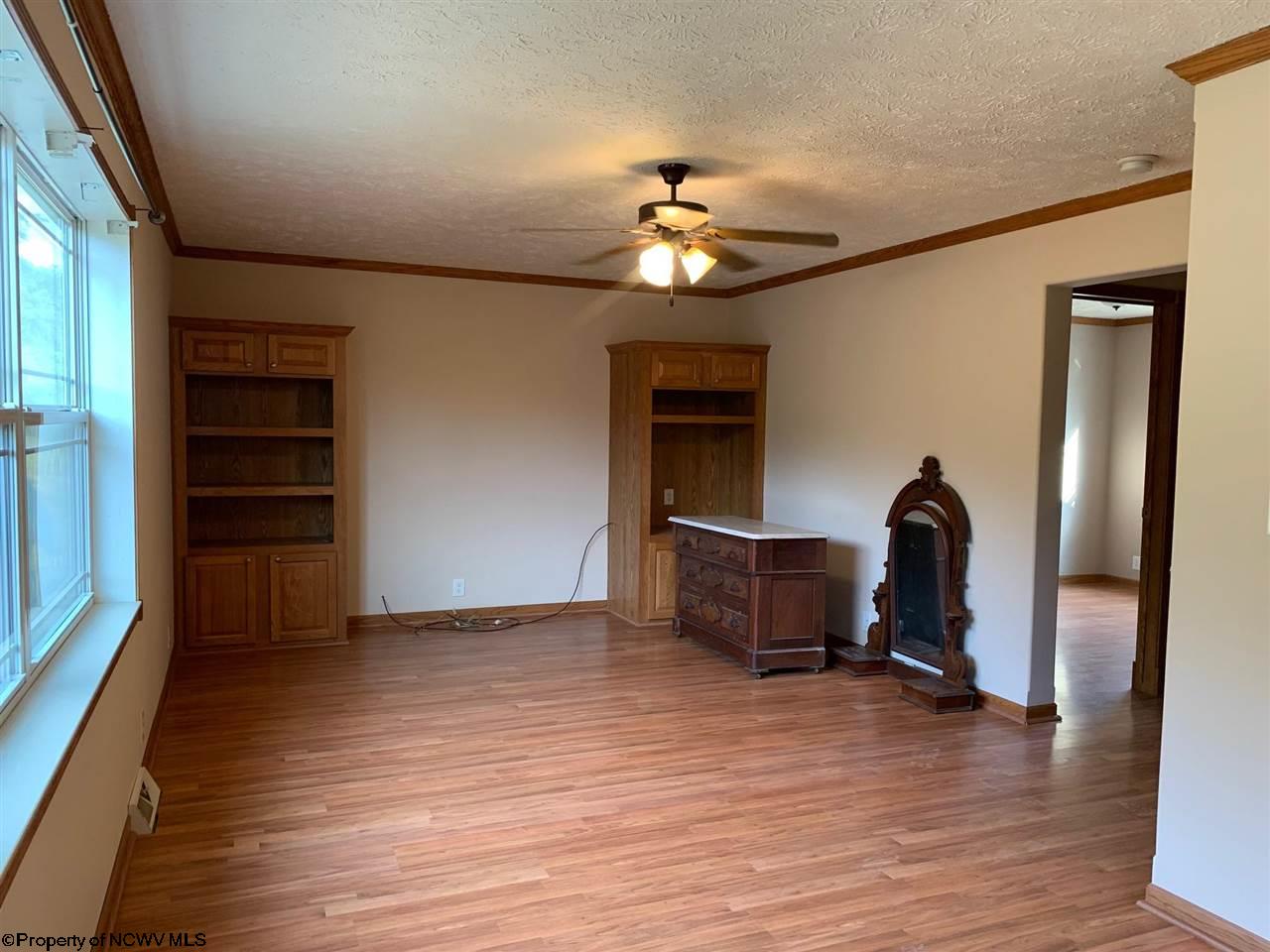 893 Buckhannon Road Philippi, WV 26416 - Photo 16 of 24 Gallery Image 16