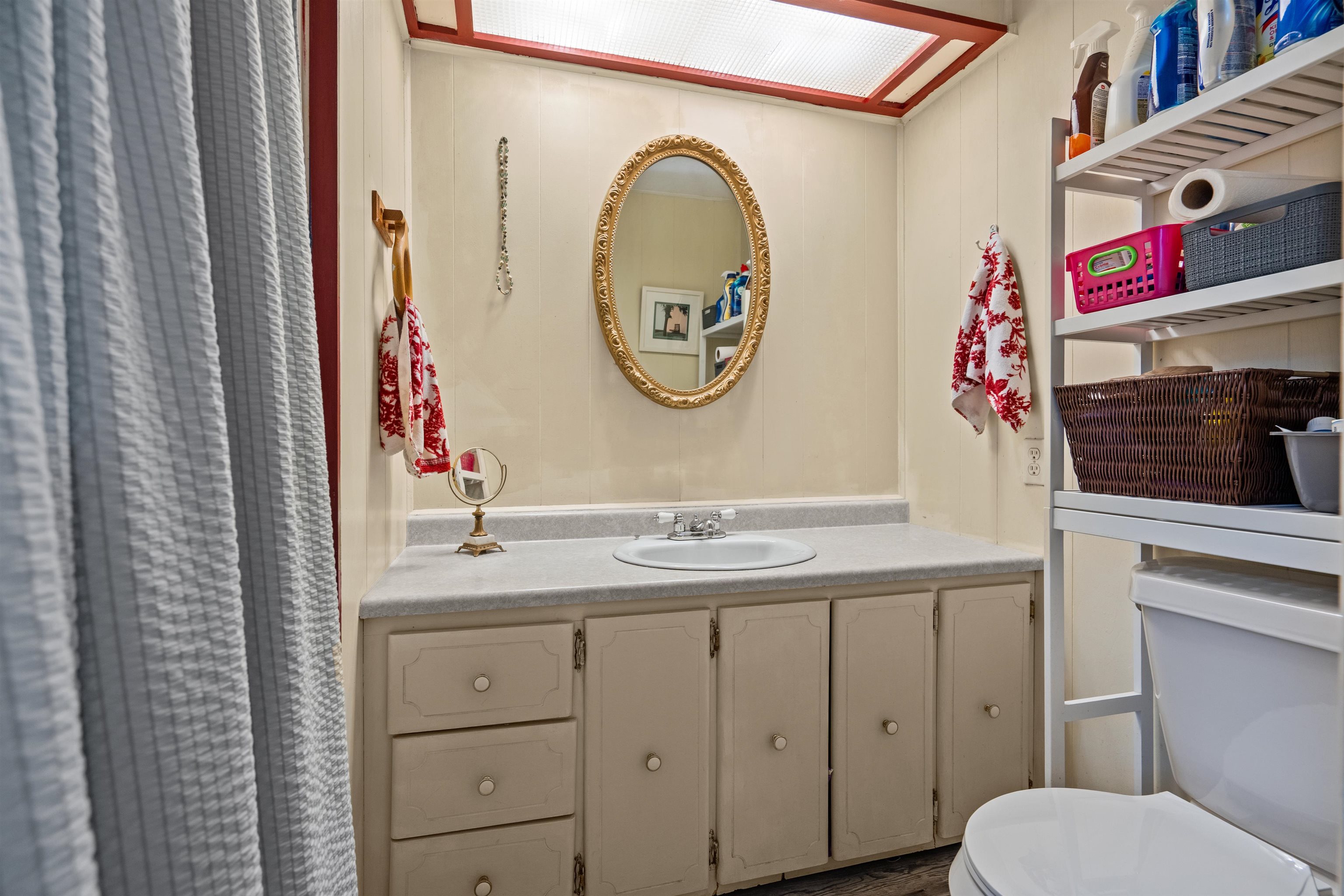3979 Oak Terrace Road St. Augustine, FL 32086 - Photo 23 of 36 a bathroom with a toilet and a sink