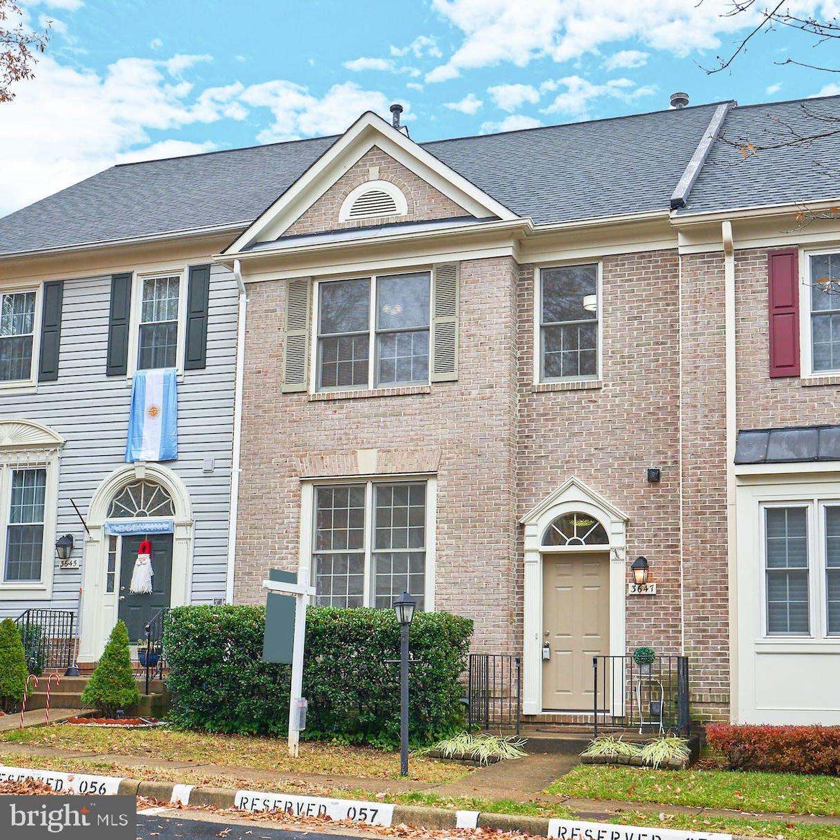 3647 Ransom Place Alexandria, VA 22306 - Photo 1 of 38 Beautiful Brick Front Interior Unit