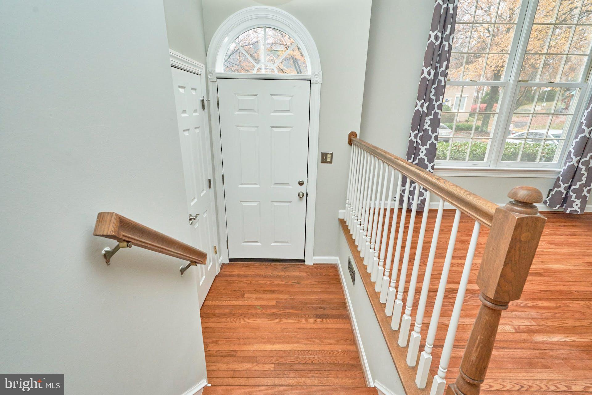 3647 Ransom Place Alexandria, VA 22306 - Photo 3 of 38 Sunlit Foyer