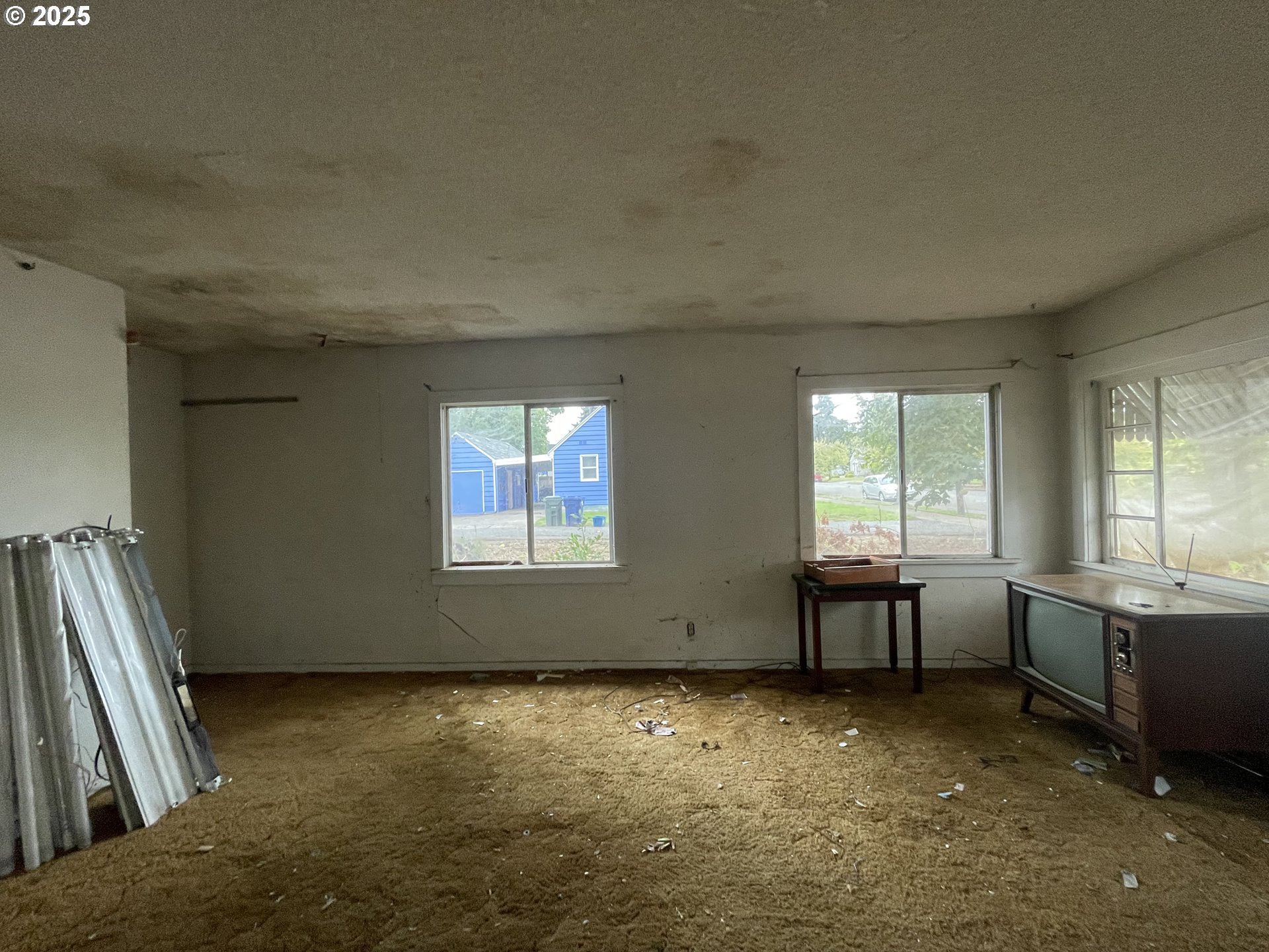 1109 4th Street Springfield, OR 97477 - Photo 5 of 12