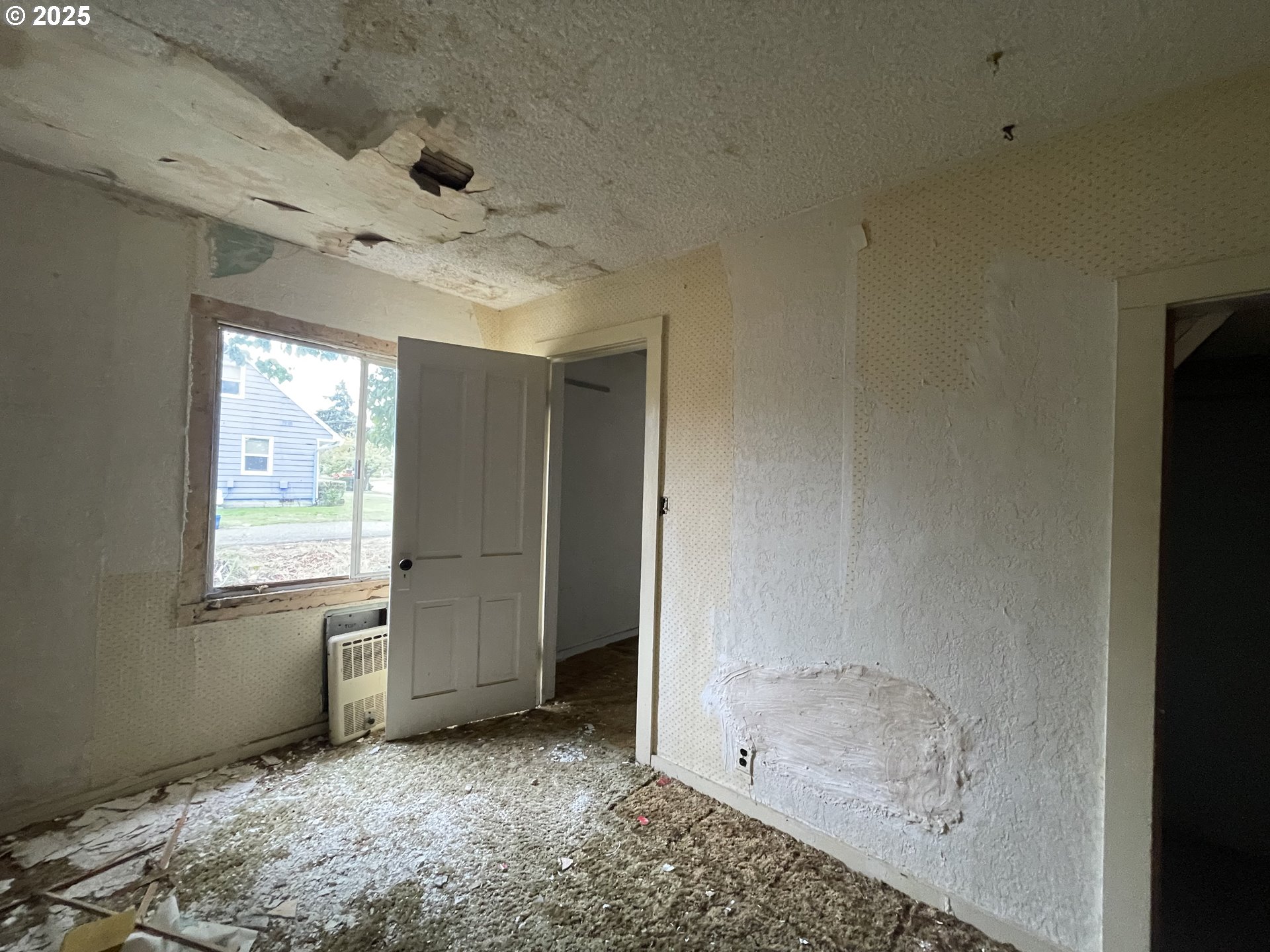 1109 4th Street Springfield, OR 97477 - Photo 10 of 12