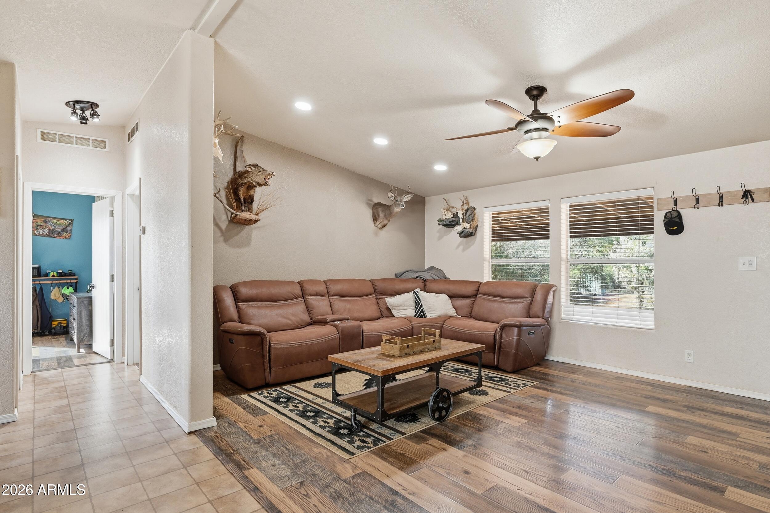 140 East Lariat Drive Payson, AZ 85541 - Photo 8 of 32 a living room with furniture and a window