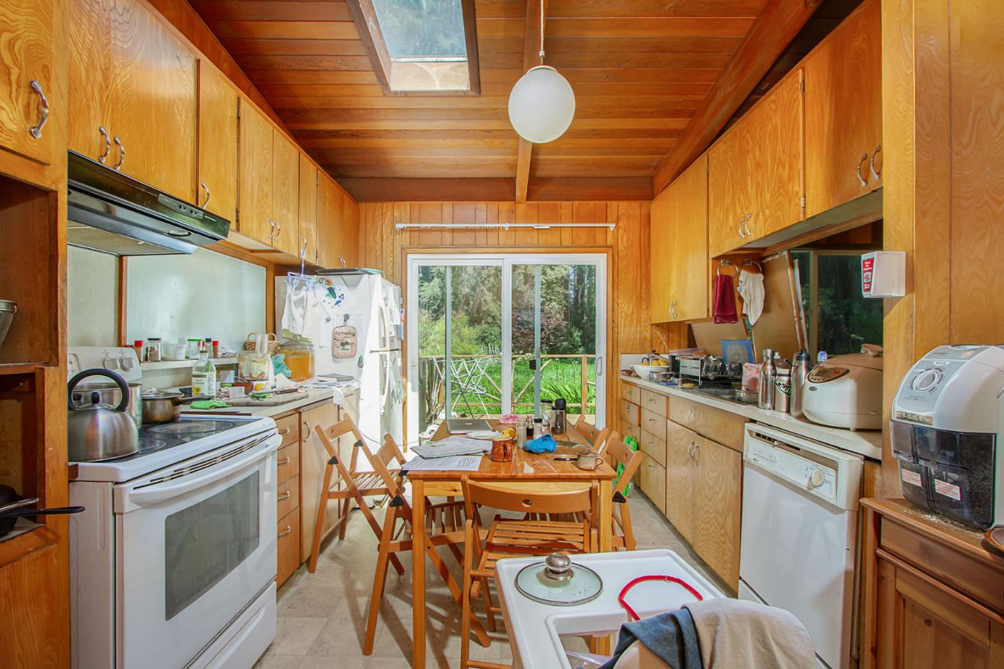 6040 Bonny Doon Road Santa Cruz, CA 95060 - Photo 18 of 36 Gallery Image 18