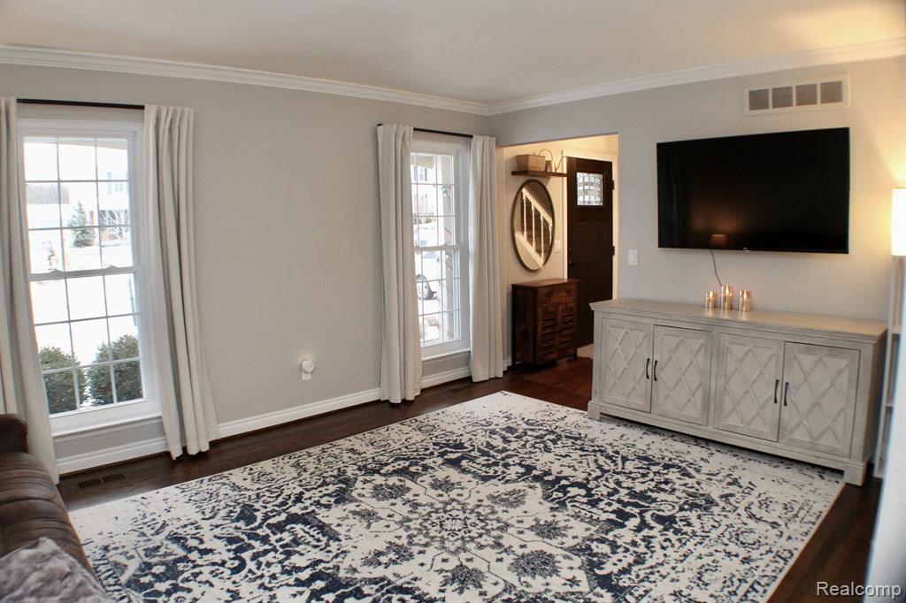 1532 Grandview Drive Rochester Hills, MI 48306 - Photo 8 of 40