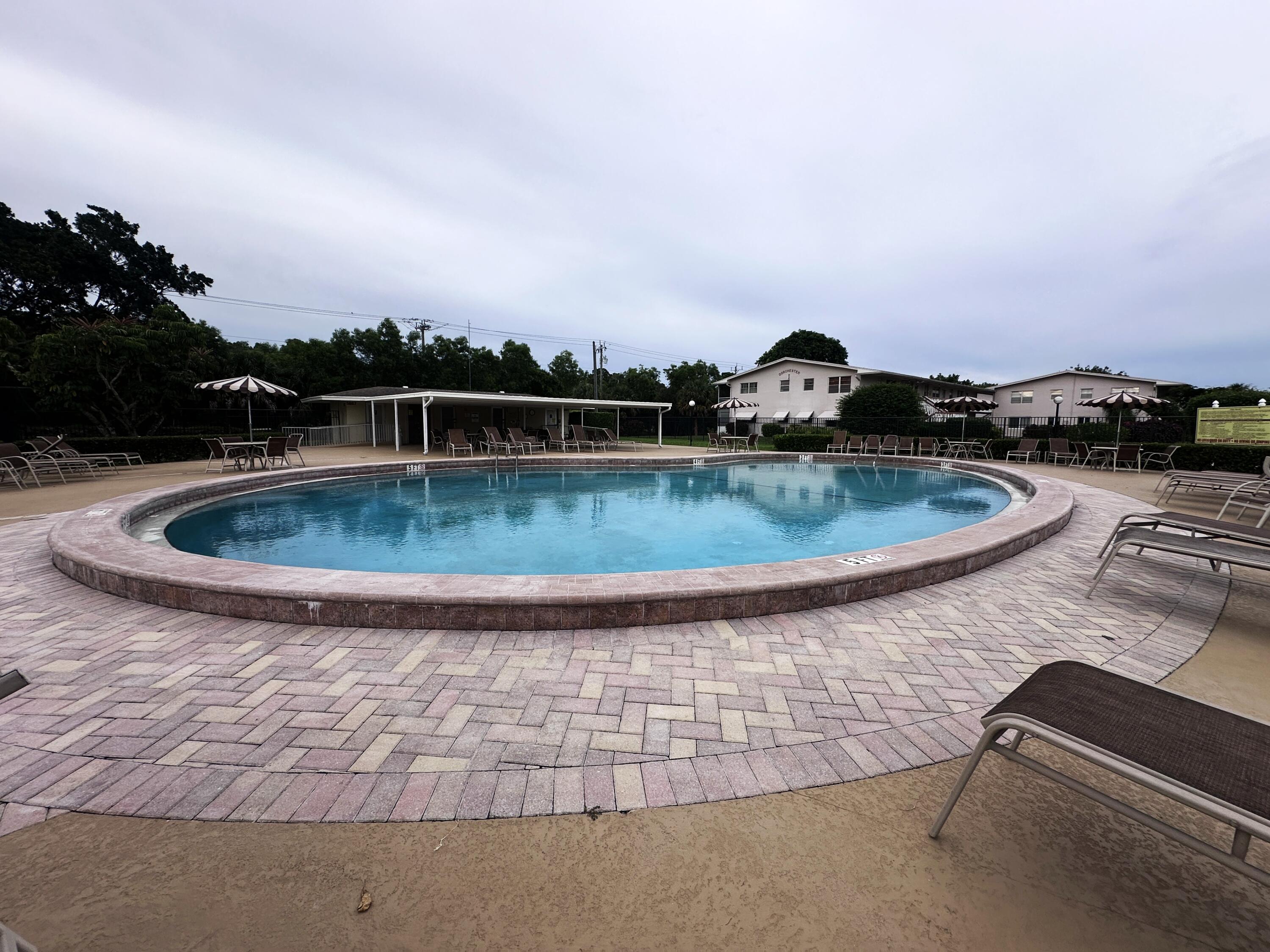 130 Dorchester East, Unit F West Palm Beach, FL 33417 - Photo 27 of 28