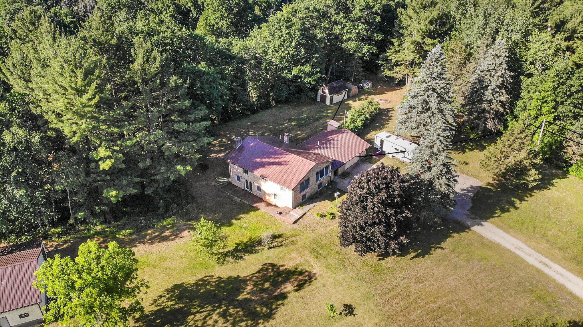 9188 East River Road Mount Pleasant, MI 48858 - Photo 26 of 33 1939235-22c9dc0c-34d7-4647-9778-fe59a336bb64.JPG