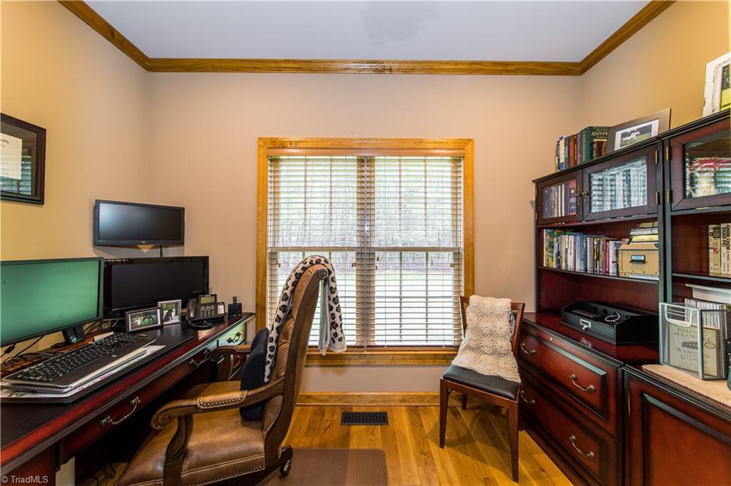 649 Fowler Road Walnut Cove, NC 27052 - Photo 12 of 30 Gallery Image 12
