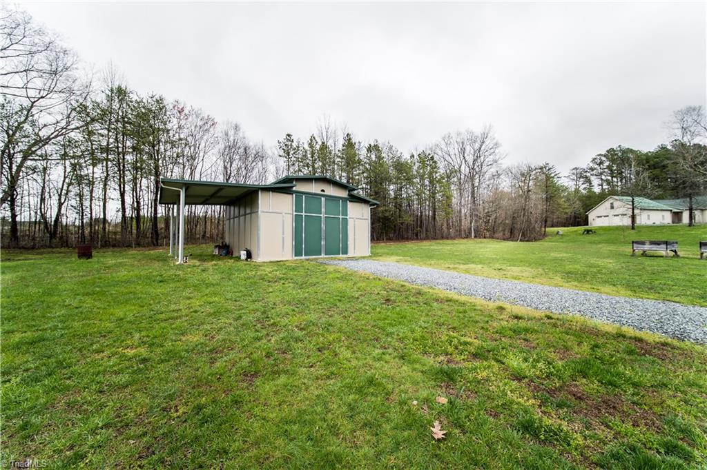 649 Fowler Road Walnut Cove, NC 27052 - Photo 7 of 30 Gallery Image 7