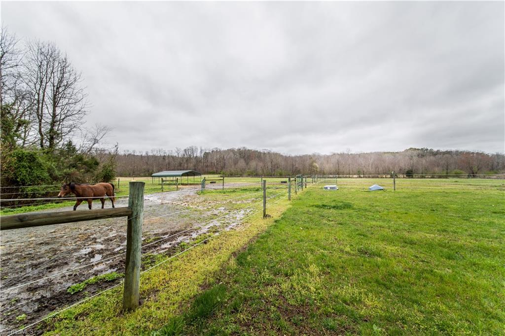 649 Fowler Road Walnut Cove, NC 27052 - Photo 9 of 30 Gallery Image 9