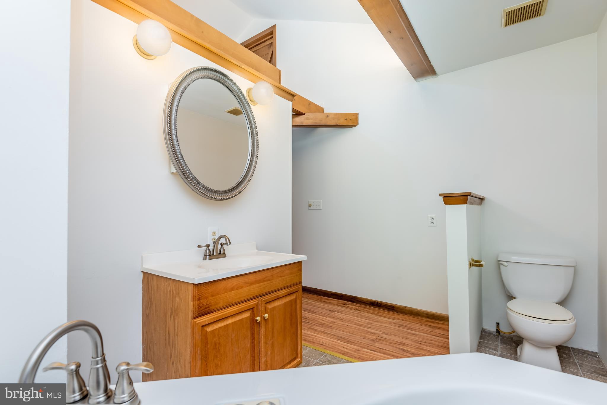 143 Red Tank Road Boiling Springs, PA 17007 - Photo 5 of 9 Gallery Image 5