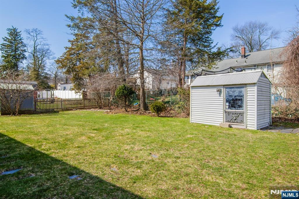 240 Ridge Road Cedar Grove, NJ 07009 - Photo 24 of 36