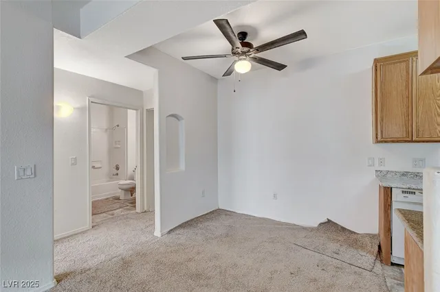$1,100 | 3318 North Decatur Boulevard, Unit 1061, Las Vegas, NV 89130