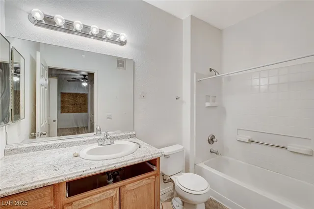 $1,100 | 3318 North Decatur Boulevard, Unit 1061, Las Vegas, NV 89130