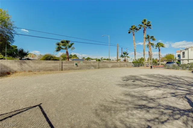 $1,100 | 3318 North Decatur Boulevard, Unit 1061, Las Vegas, NV 89130