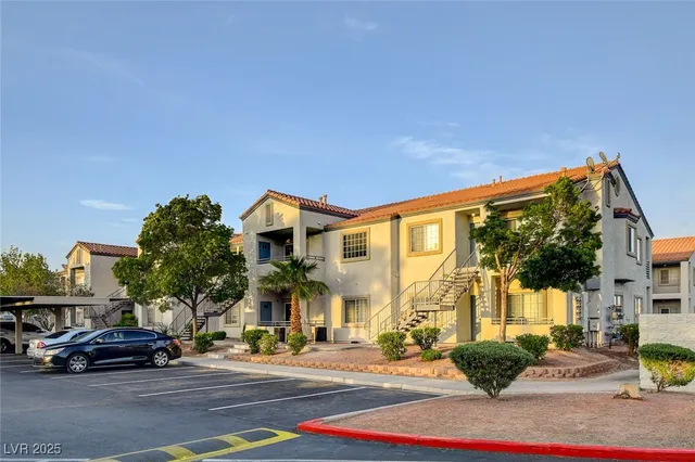$1,100 | 3318 North Decatur Boulevard, Unit 1061, Las Vegas, NV 89130
