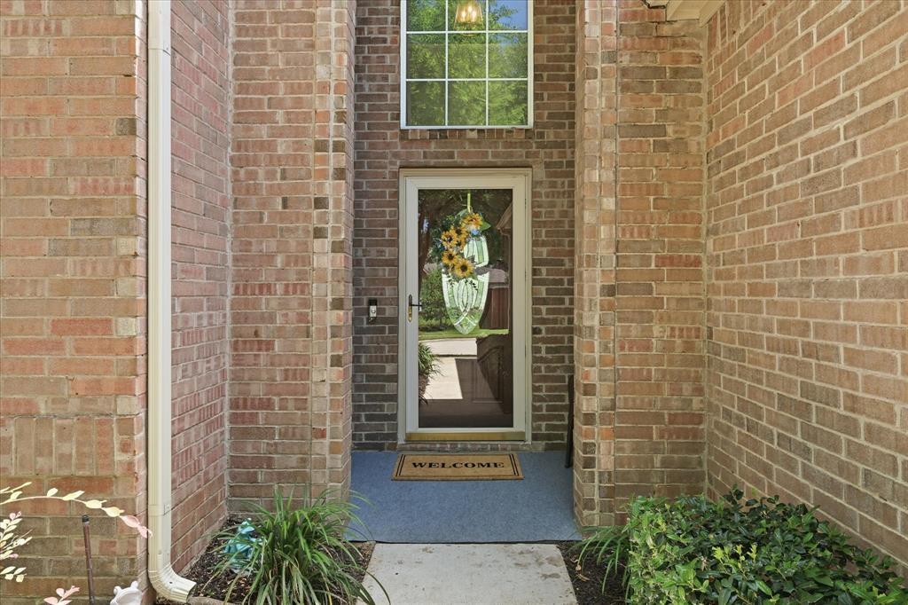 2112 Loon Lake Road Denton, TX 76210 - Photo 5 of 40 Welcome home!