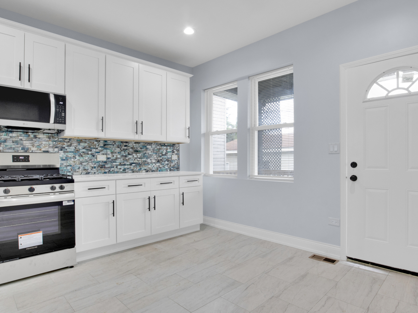 7947 South May Street Chicago, IL 60620 - Photo 8 of 22
