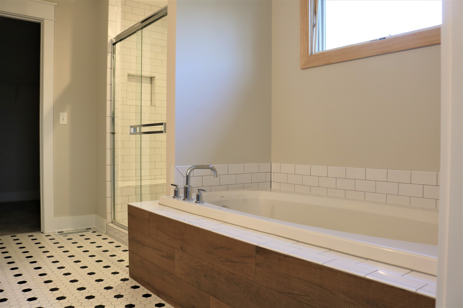 23 Mitchell Circle Wheaton, IL 60189 - Photo 12 of 12