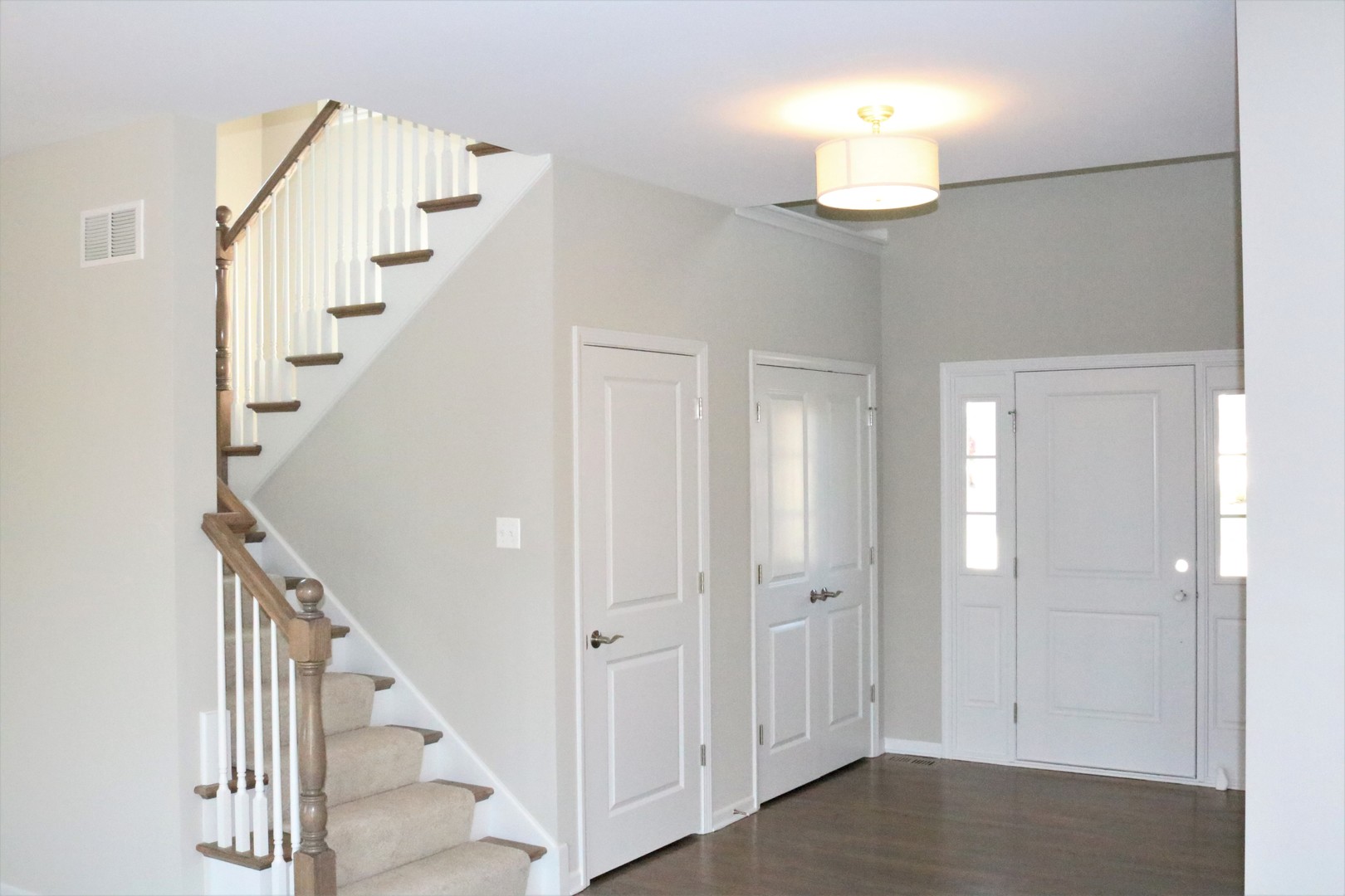23 Mitchell Circle Wheaton, IL 60189 - Photo 10 of 12