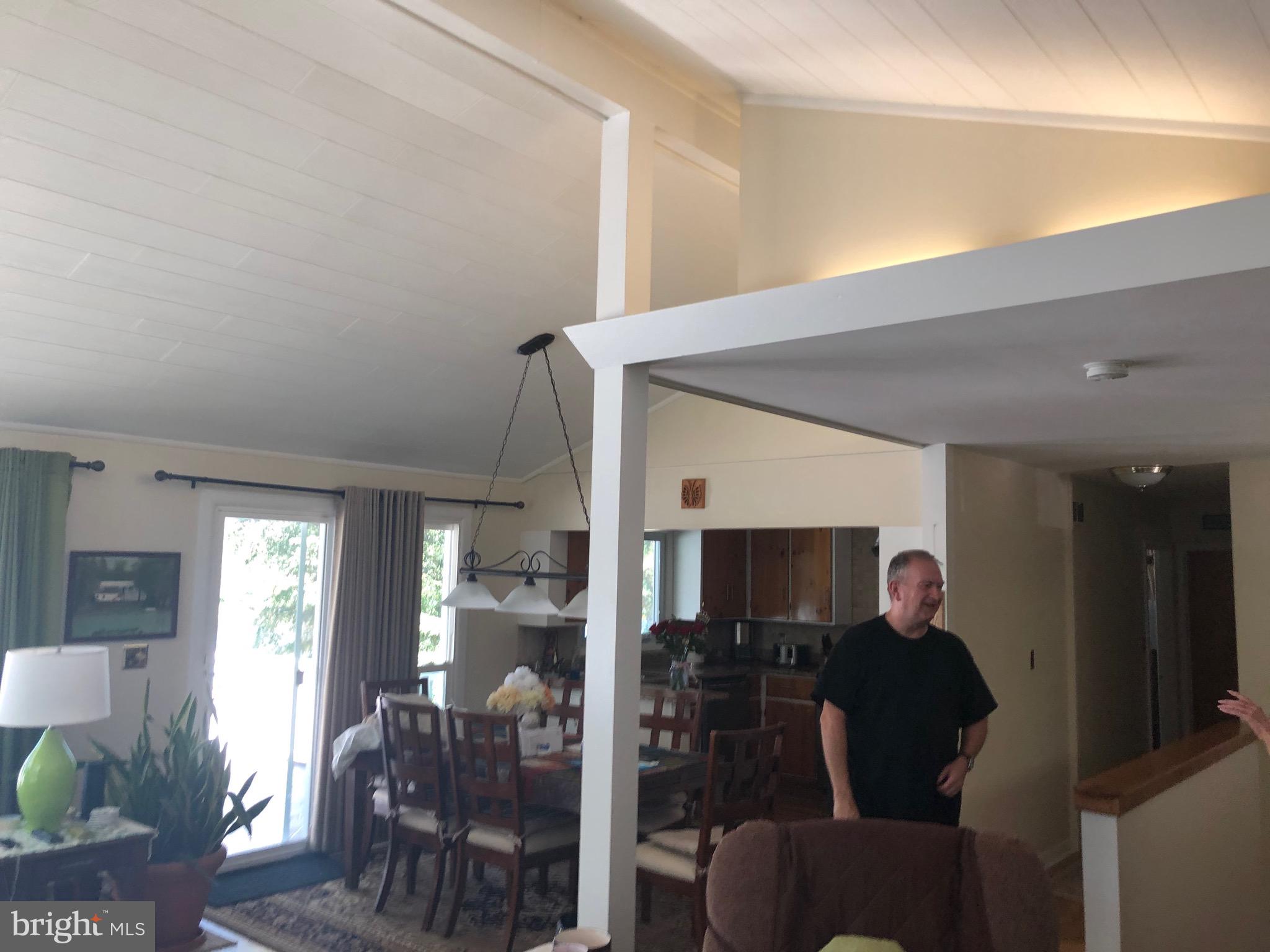 133 Lakeview Drive Alloway, NJ 08098 - Photo 5 of 27 Living/great room 3