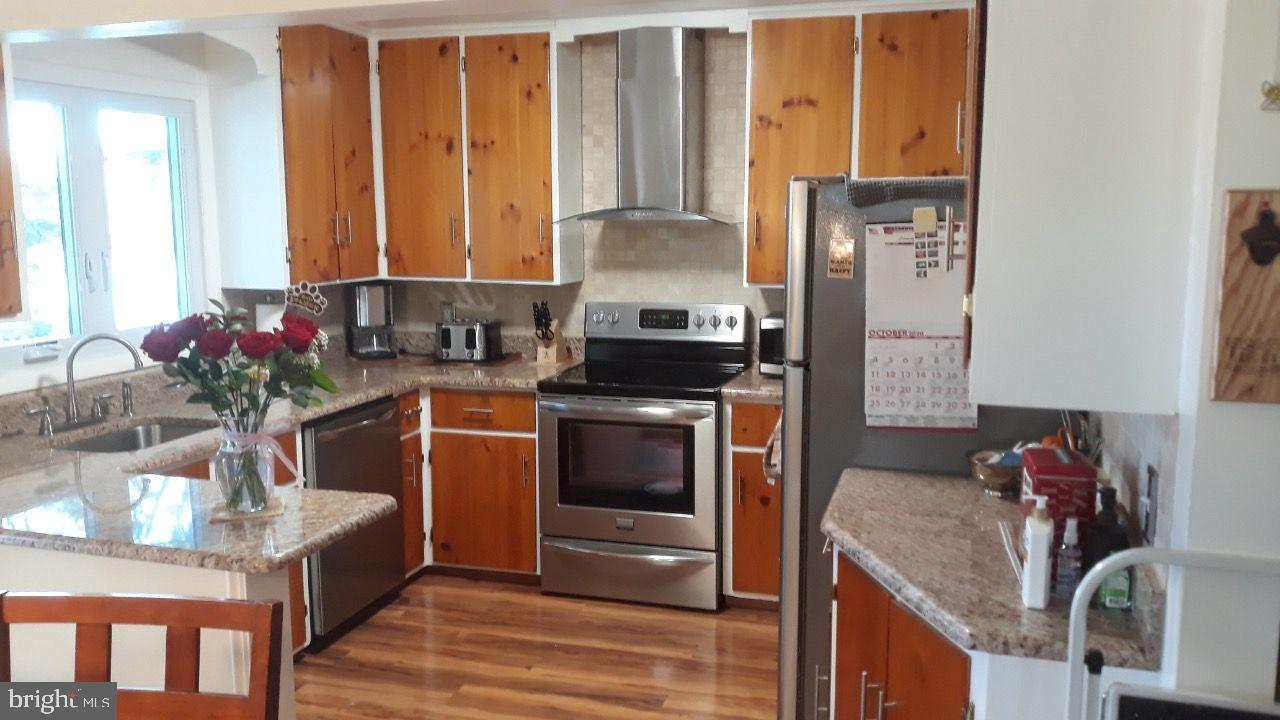 133 Lakeview Drive Alloway, NJ 08098 - Photo 6 of 27 Kitchen