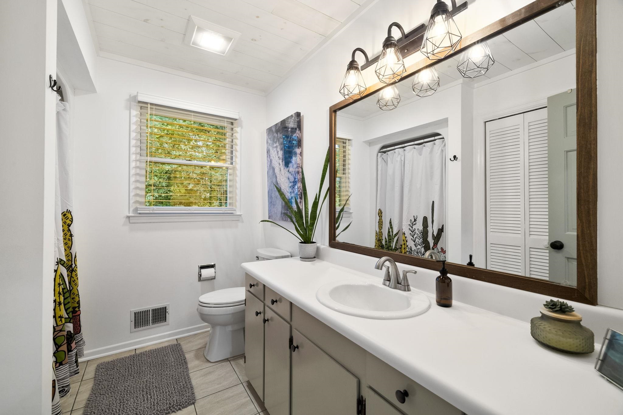 121 Lanier Drive Landrum, SC 29356 - Photo 14 of 41