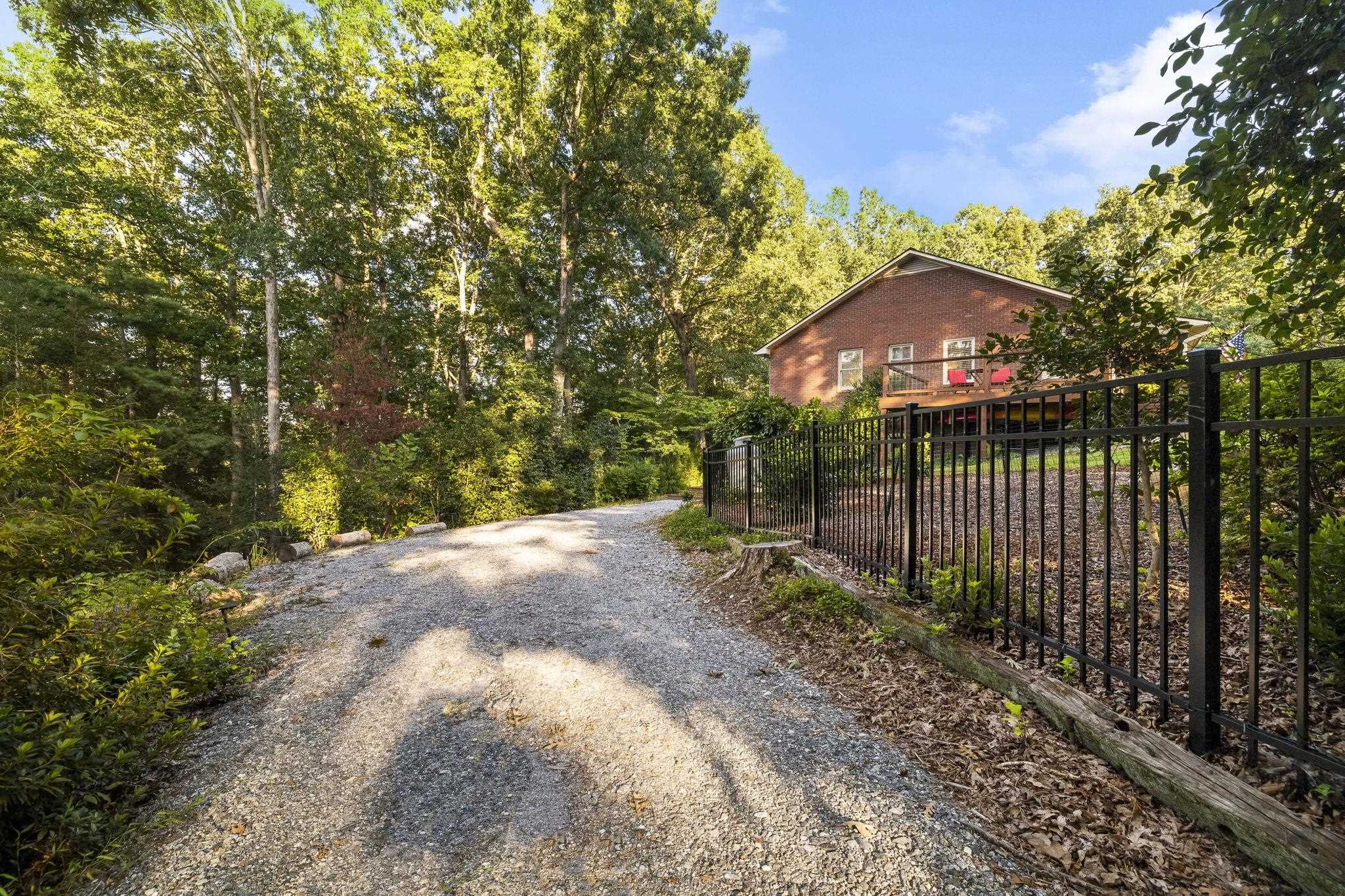 121 Lanier Drive Landrum, SC 29356 - Photo 5 of 41