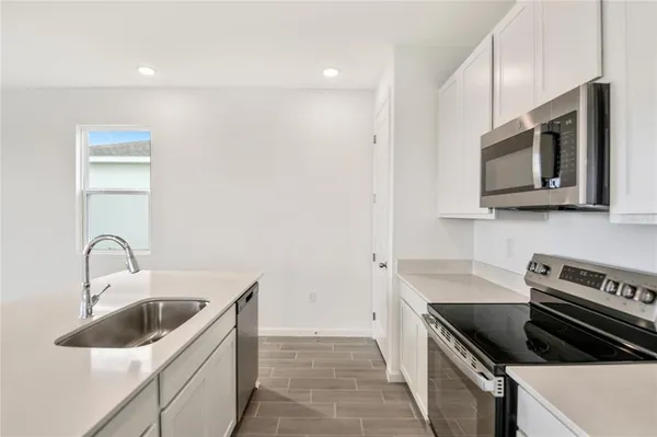 $354,999 | 1280 Daisy Hill Avenue, Dundee, FL 33838