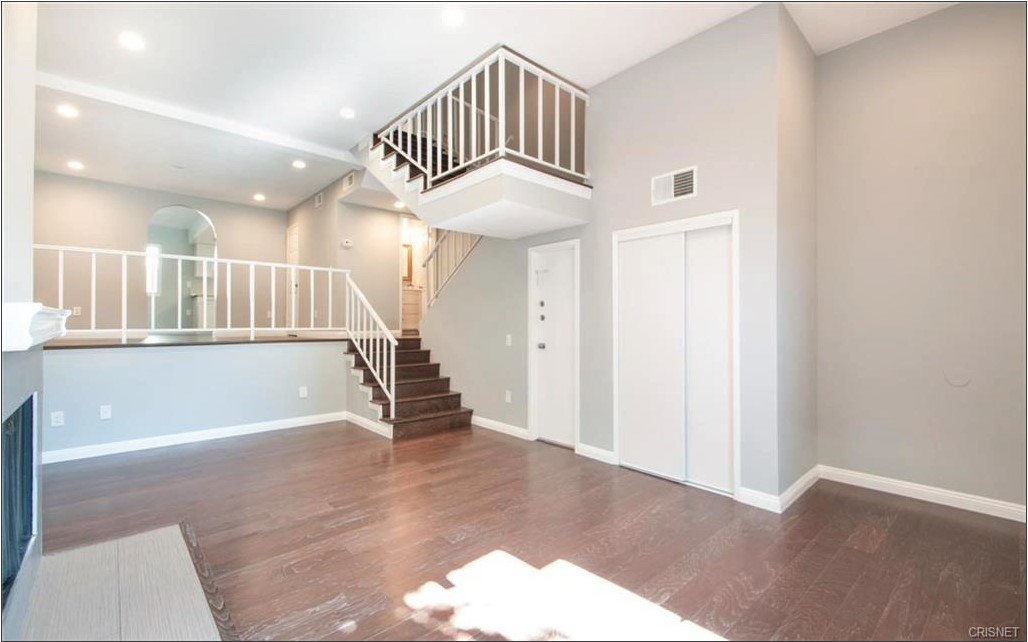 17824 Killion Street Encino, CA 91316 - Photo 2 of 25 a view of entryway and hall