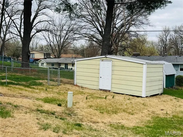 $162,500 | 1423 Shelley Drive, Vandalia, IL 62471